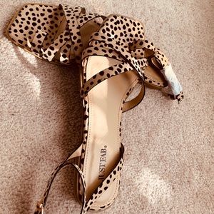 Just Fab sandals size 8